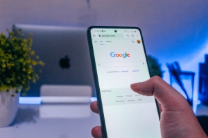 هزینه تبلیغات در گوگل چقدر است؟ راهنمای کامل محاسبه و مدیریت بودجه Google Ads